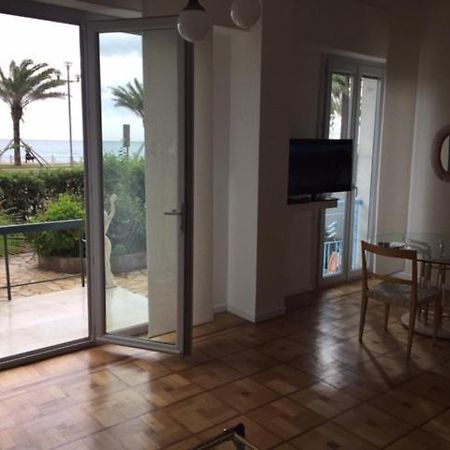 91 Promenade Des Anglais Le Stellamar Nice Bagian luar foto